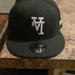 Upside Down La snapback hat