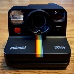 Polaroid Now + Generation 2