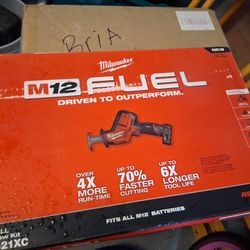 M12 Fuel  Hackzall Saw Kit Batter And Charger Included 