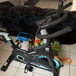 Stationary exercise bike 