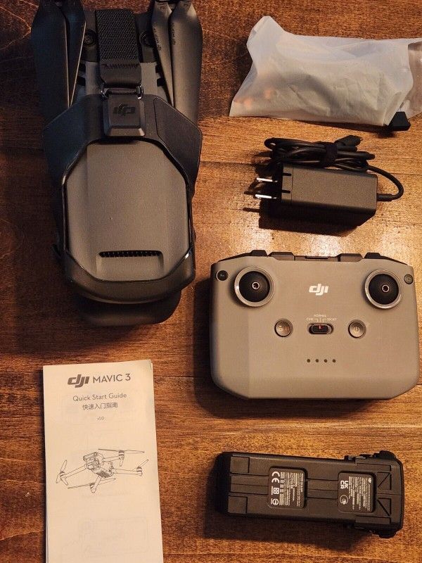 DJI Mavic 3 Classic Mint Condition w Controller  With 2 Batteries