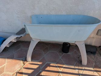 Plastic Dog Wash