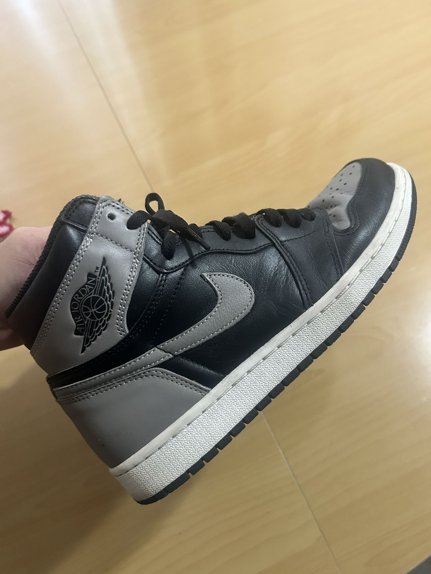 Nike Jordan 1 Shadows (2018) Size 9