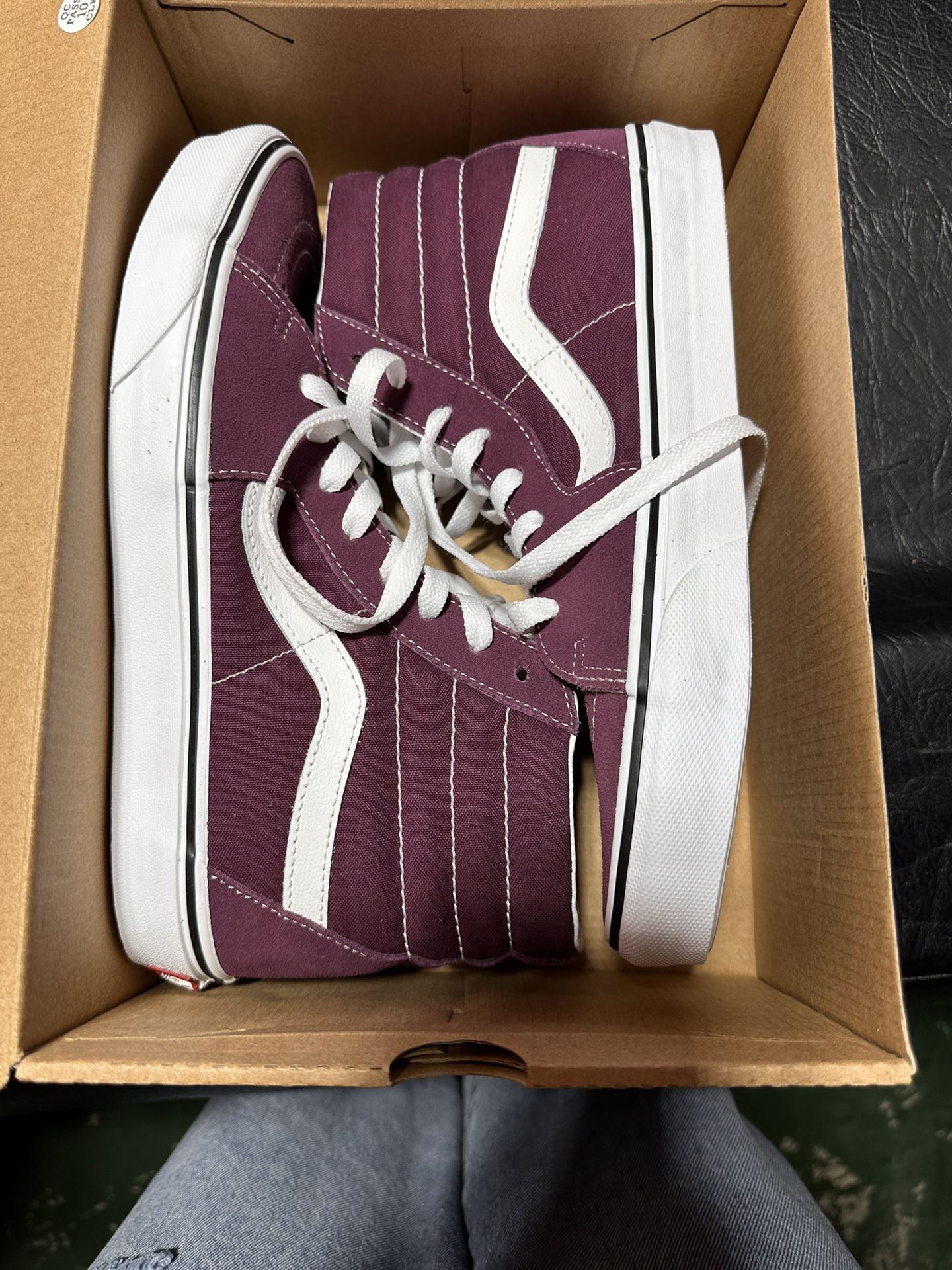 Vans Grape Men’s 8.5 BRAND NEW