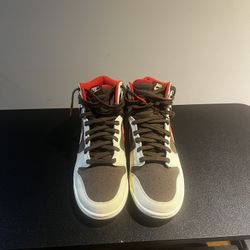 Nike Dunk SE High Baroque Brown 