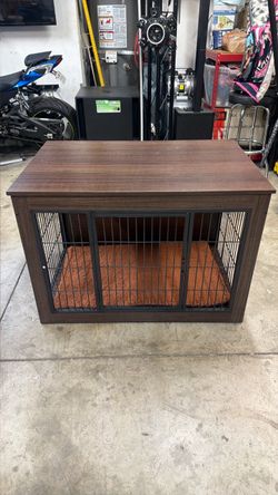 Dog cage (indoor)