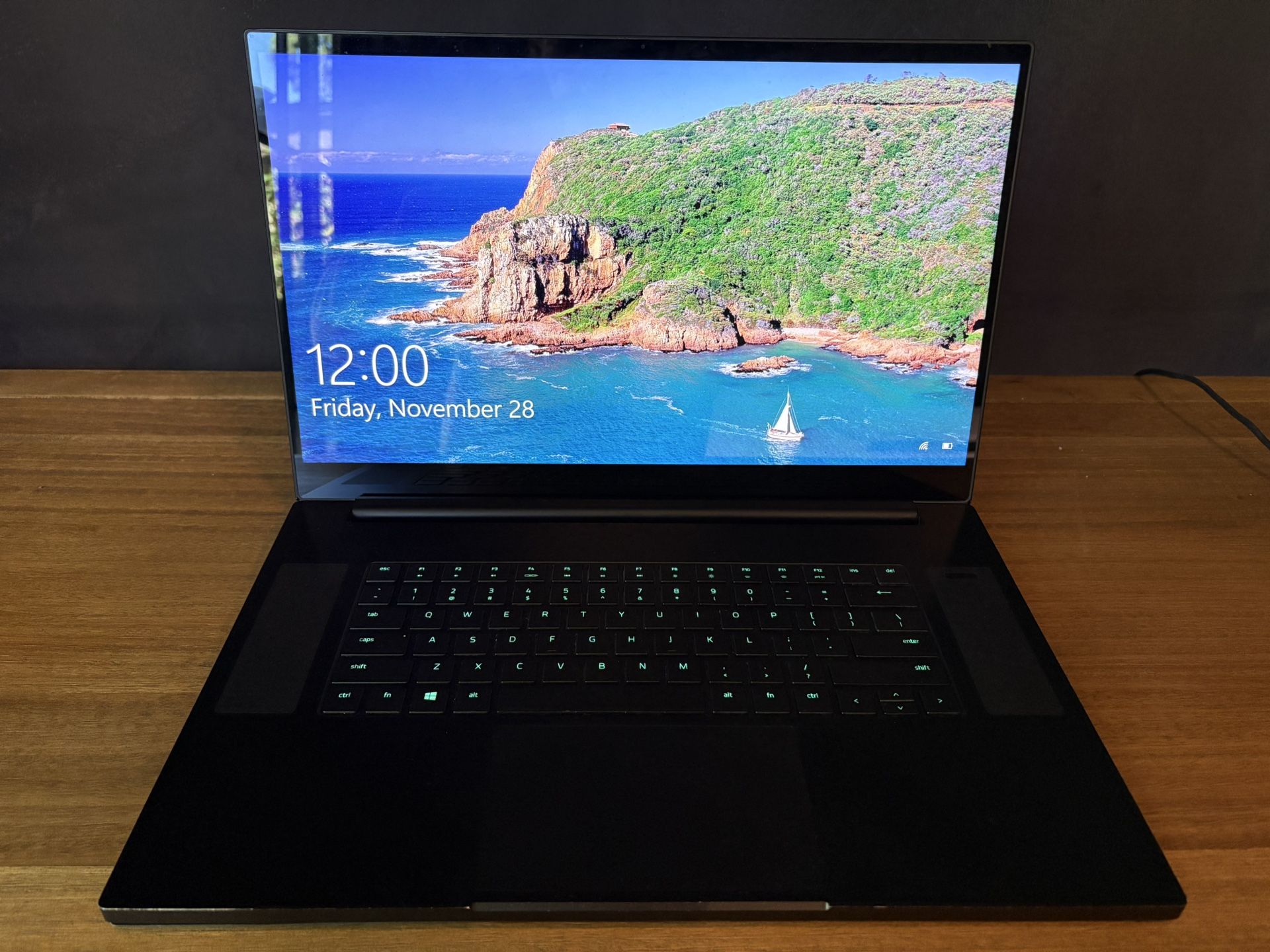 Razer Blade Pro 17 RTX 3080, 1TB SSD, 32GB RAM, I7-10875H, 4K Touch 120Hz