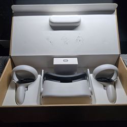 Meta Quest 2 VR Headset w/ Upgraded Comfort Strap & Box (Read Description)