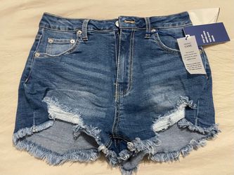 Women’s shorts size 6