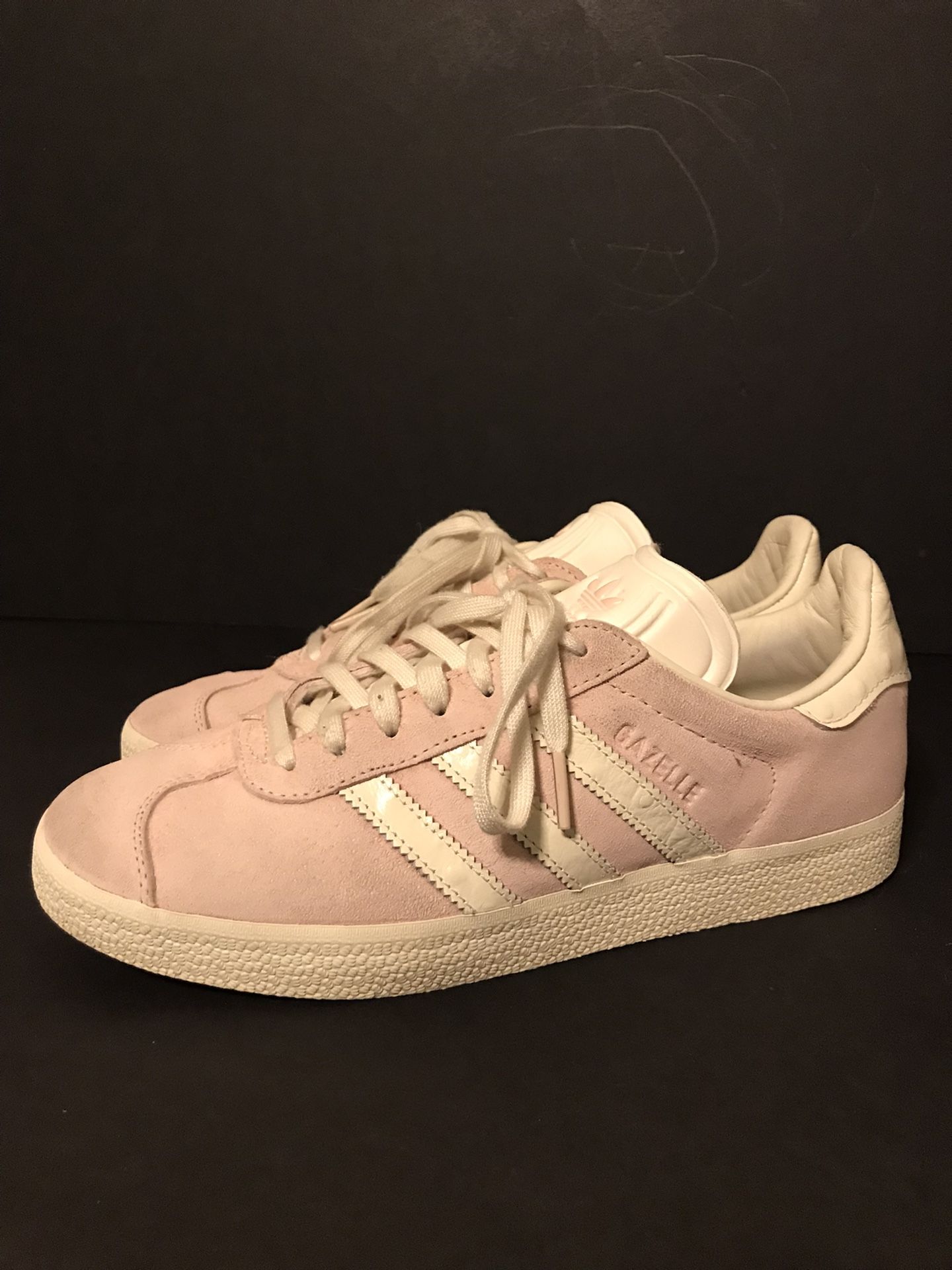 Adidas Gazelle Pink and White Size 7 1/2 Tennis Shoes Very Lightly Used