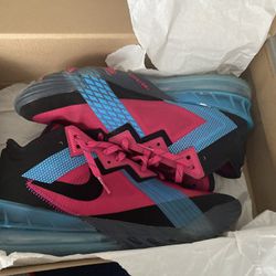 Kd’s Blue&pink Size 10