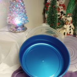 Plastic Cake Dish And Cover 