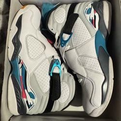 Jordan 8 Retro 