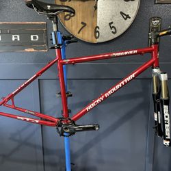 Rocky Mountain Steel Hardtail Marzocchi Fork