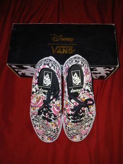 Vans X Disney collaboration shoes (Alice in Wonderland)