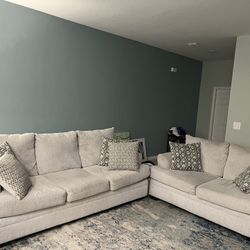 Couch set