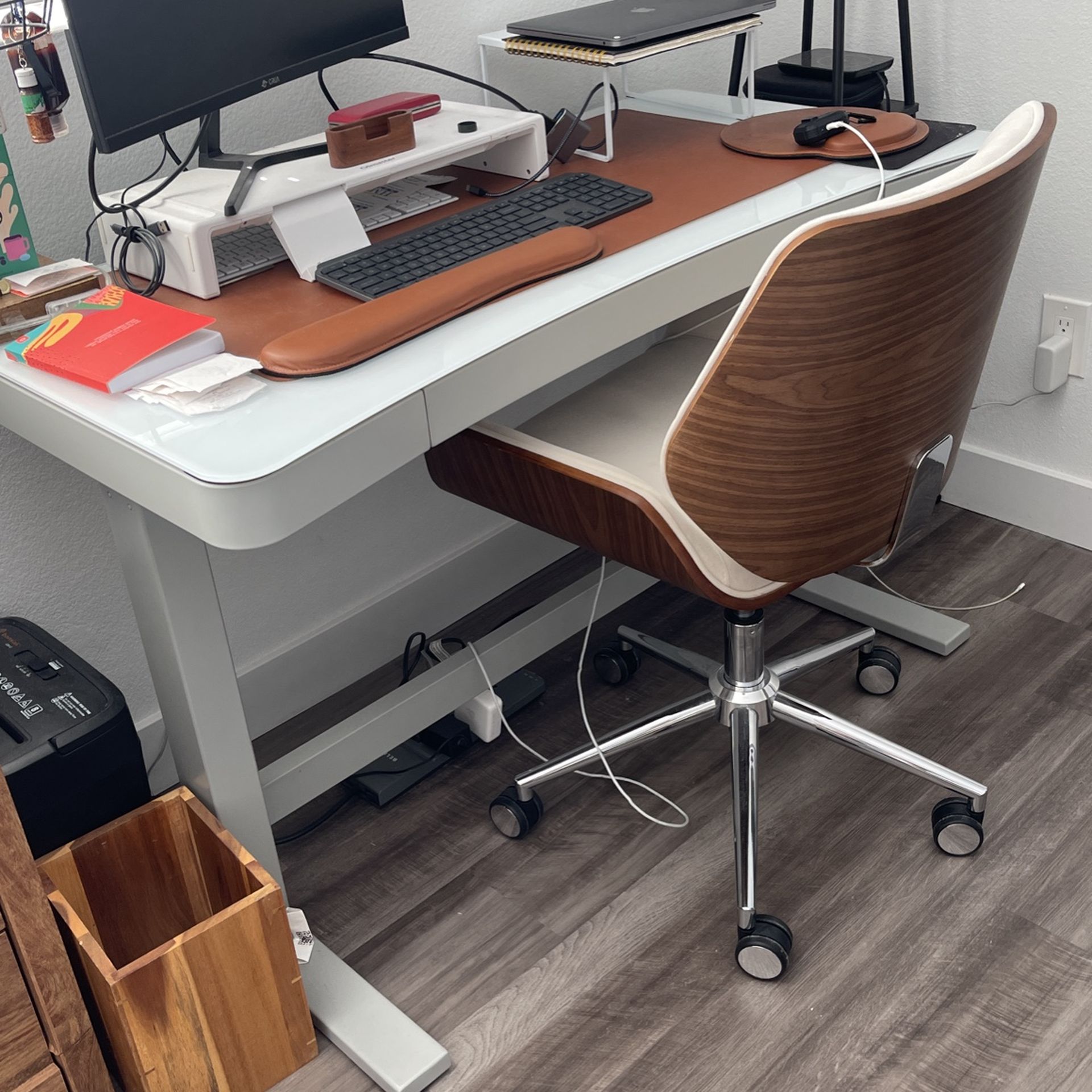 Stand Desk