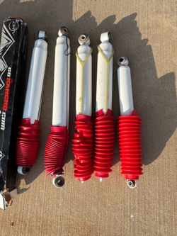 Rancho shock set