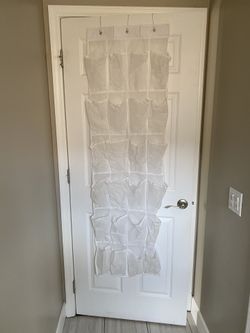 Like New Over The Door Shoe Rack