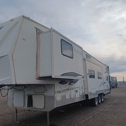 Skyline Rampage 42ft 5th Wheele Toy Hauler