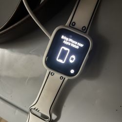 Nike iWatch  Series 4