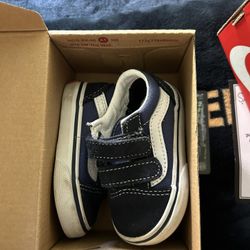 Blue Old Skool Vans kids