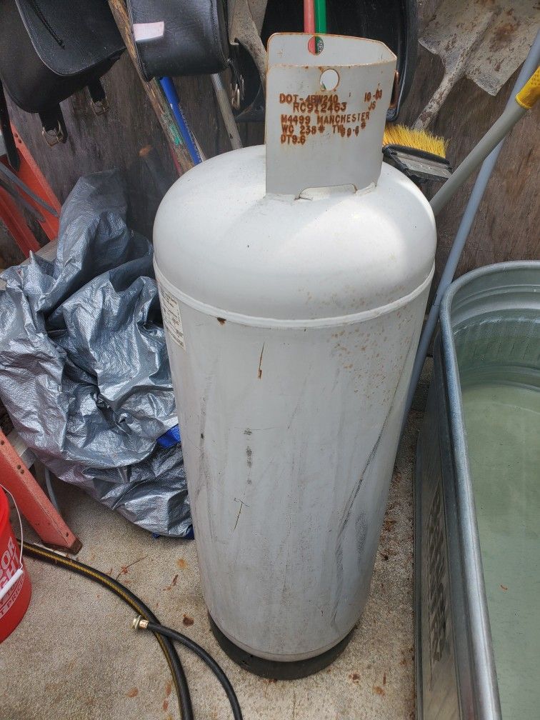 25 Gal Propane Tank