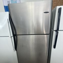 Frigidaire Refrigerator (delivery+install Available) Height 68 X Width 30