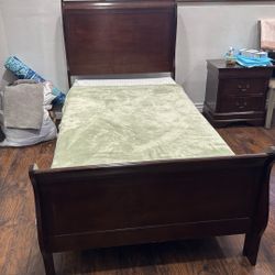 Twin Bed With Mattress 