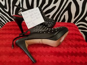 Black, stud heels, new 25