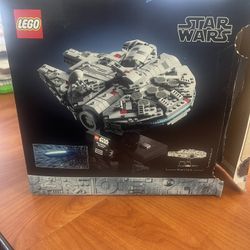 Millennium Falcon Lego Set