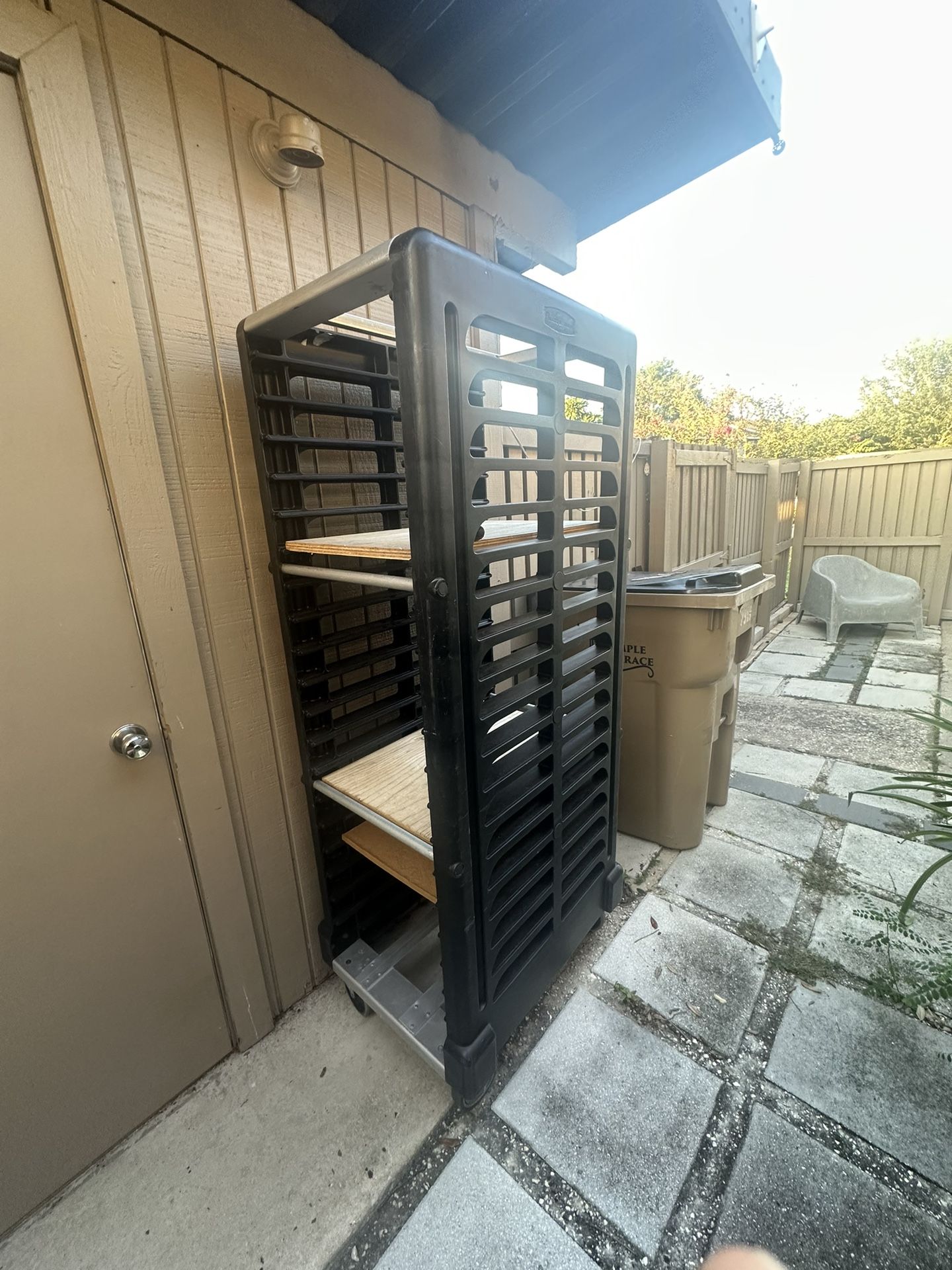 Rubbermaid Commercial ProServe Rack, 18 Slot, Black, FG331700BLA