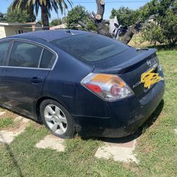 Nissan Altima For Parts 