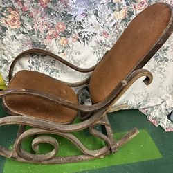Antique Vintage Thonet Bentwood Rocking Chair NEEDS TLC! For Restoration