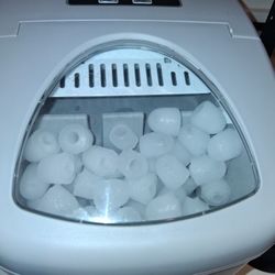 MINI ICE MAKER