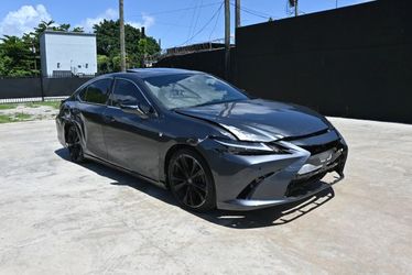 2022 Lexus ES