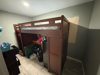 Bunk bed