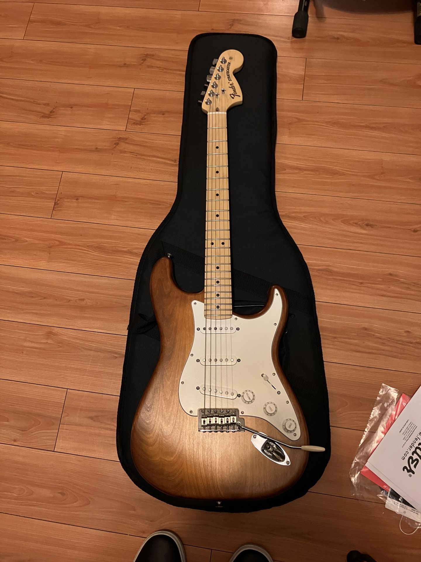 2014 Fender USA Nitro Satin Series Stratocaster Honeyburst