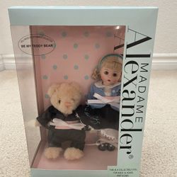 Alexander Madame Elvis Dolls - New w/Box