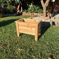 Wooden Planter/Planter Box/Garden Bed