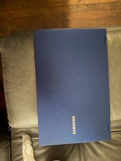 Samsung galaxy laptop flex touchscreen i7 12GB ram 320