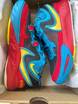 New kyrie 8 size 6Y