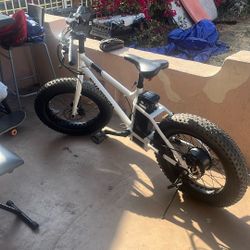 Swagtron Eb-6
