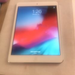 Apple iPad Mini 2 16GB WiFi Tablet 7.9”