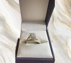 ***Reduced —-10 KARAT WEDDING RING SET , Labgrown