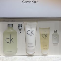 Calvin Klein CK One Perfume Set  6.7oz 200ml 