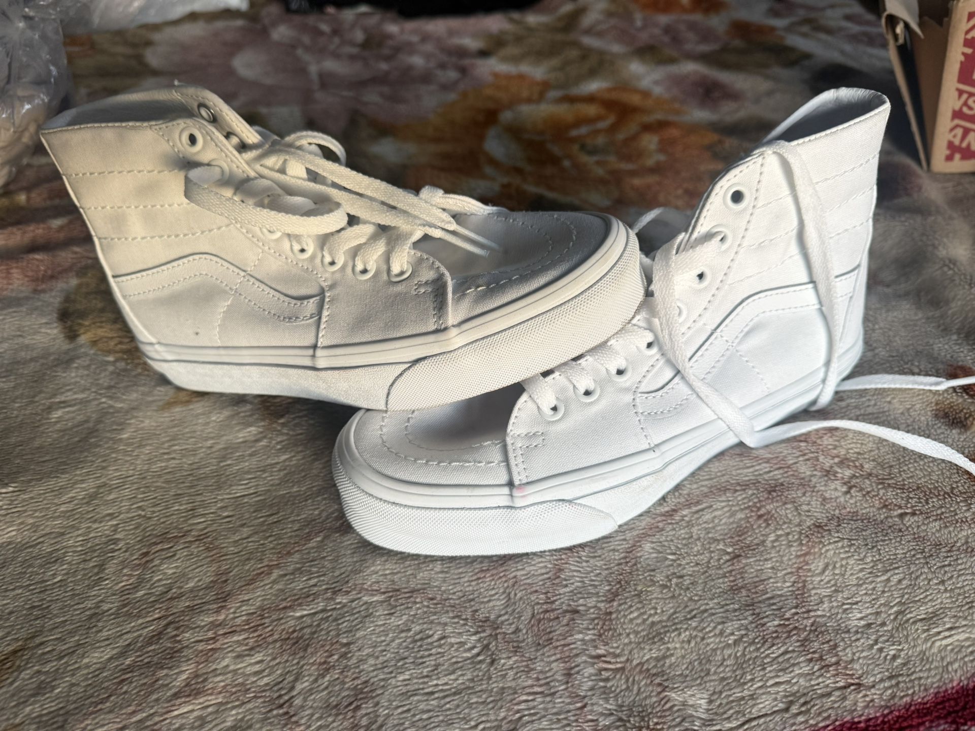 $75 NEW Sk8-Hi Tapered WHITE