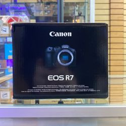 Canon EOS R7 Body Only