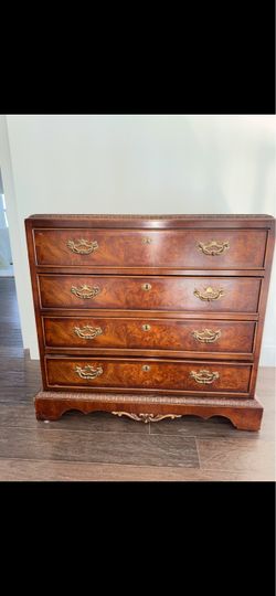 Antique Burl Wood 4-Drawer Chest of Drawers
