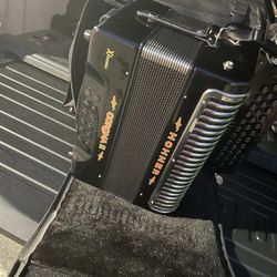 Hohner Corona 2 Xtreme (Fa) Accordion/ Acordeon 